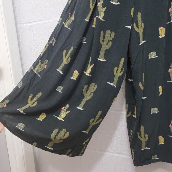 Eyeshadow Romper Small Succulent Cactus Print 497 - Picture 7 of 12